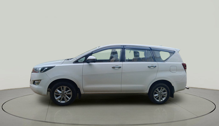 2018 Toyota Innova Crysta 2.4 G 7 STR, Diesel, Manual, 2,06,710 km, exterior