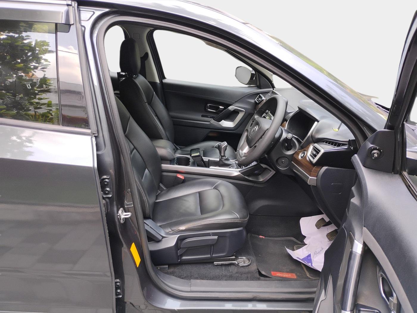 2020 Tata Harrier XT PLUS 2.0L KRYOTEC, Diesel, Manual, 82,222 km, interior