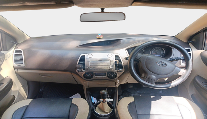 2010 Hyundai i20 MAGNA 1.2, Petrol, Manual, 97,999 km, interior