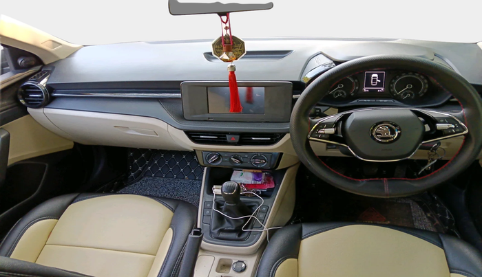 2025 Skoda SLAVIA Classic 1.0L TSI MT, Petrol, Manual, 2,675 km, interior