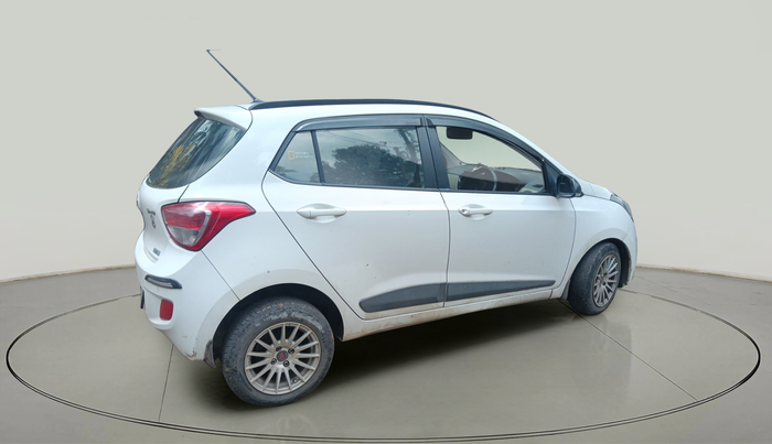 2016 Hyundai Grand i10 SPORTZ 1.2 KAPPA VTVT, Petrol, Manual, 1,74,000 km, exterior