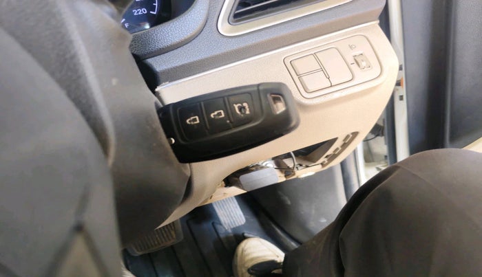 2018 Hyundai Verna 1.6 CRDI SX + AT, Diesel, Automatic, 93,714 km, interior