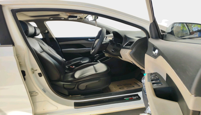 2018 Hyundai Verna 1.6 CRDI SX + AT, Diesel, Automatic, 93,714 km, interior