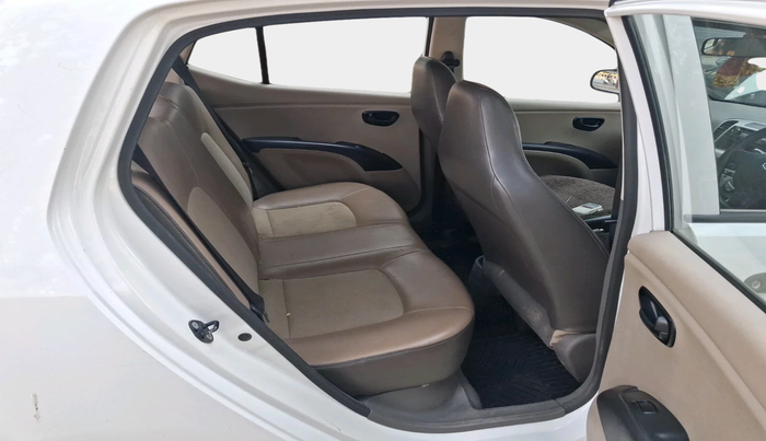 2014 Hyundai i10 MAGNA 1.1, Petrol, Manual, 91,490 km, interior