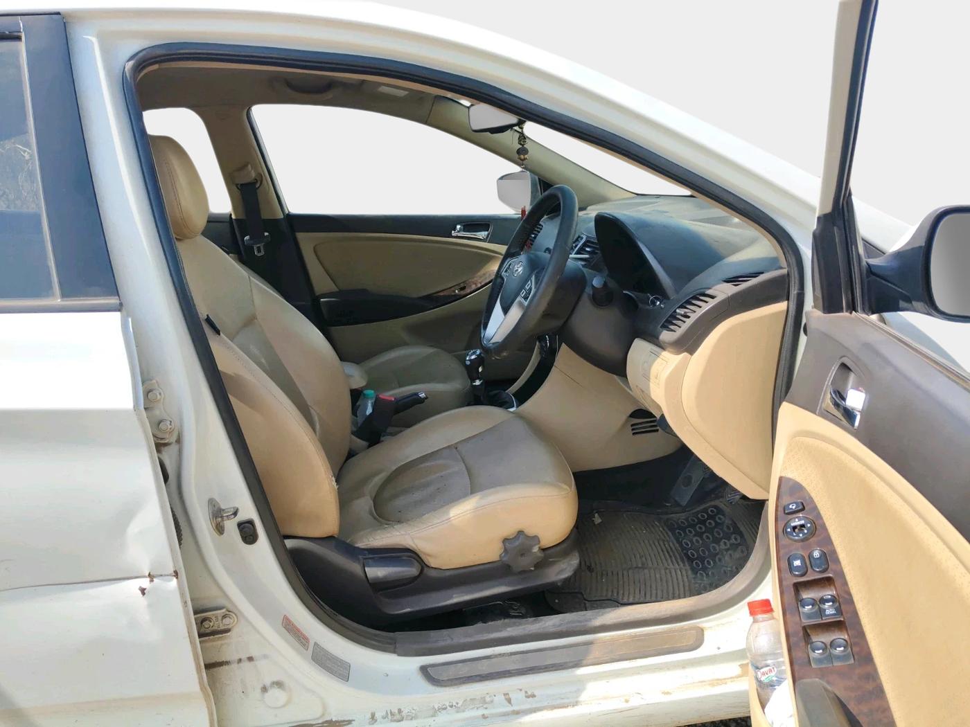 2013 Hyundai Verna FLUIDIC 1.6 CRDI SX OPT, Diesel, Manual, 1,49,062 km, interior