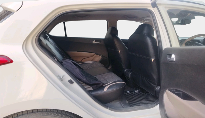 2016 Hyundai Grand i10 SPORTZ 1.2 KAPPA VTVT, Petrol, Manual, 60,881 km, interior