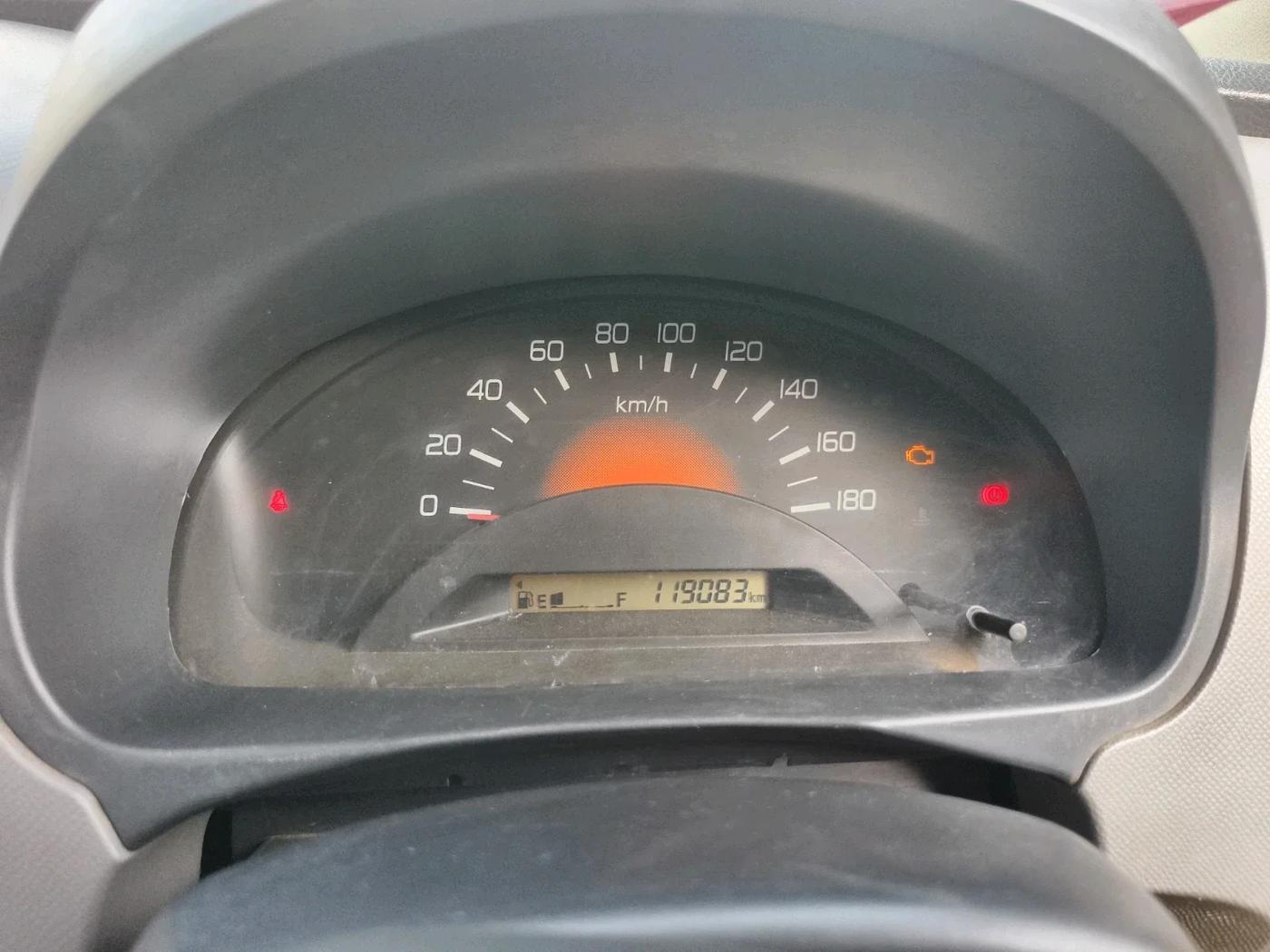 2011 Maruti Wagon R 1.0 LXI, CNG, Manual, 1,19,083 km, interior