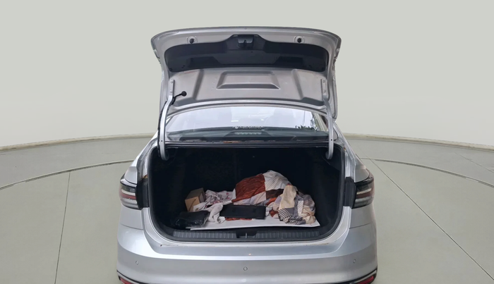 2022 Volkswagen VIRTUS TOPLINE TSI 1.0 AT, Petrol, Automatic, 17,761 km, exterior