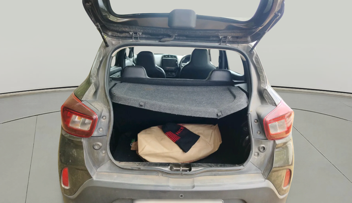 2021 Renault Kwid RXT 1.0 (O), Petrol, Manual, 1,03,297 km, exterior