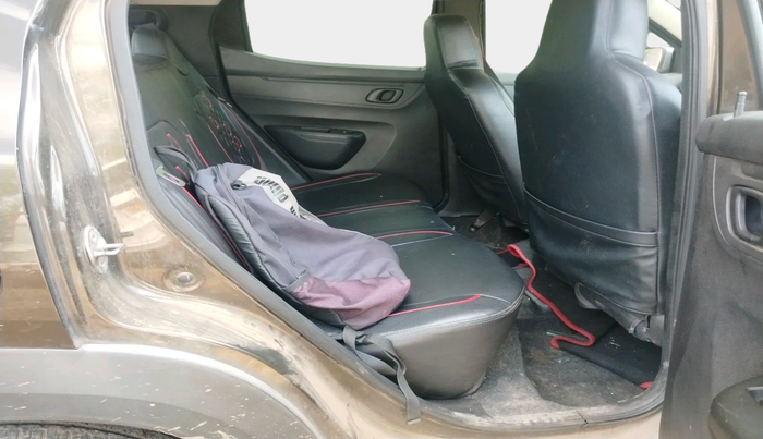 2021 Renault Kwid RXT 1.0 (O), Petrol, Manual, 1,03,297 km, interior