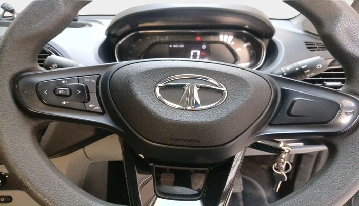 2023 Tata Tiago XT PETROL, Petrol, Manual, 15,325 km, interior