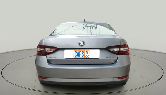 2016 Skoda Superb L&K 2.0 TDI AT, Diesel, Automatic, 92,140 km, exterior