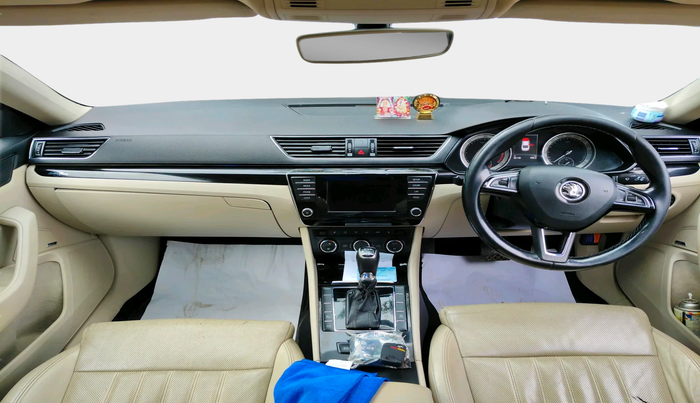 2016 Skoda Superb L&K 2.0 TDI AT, Diesel, Automatic, 92,140 km, interior