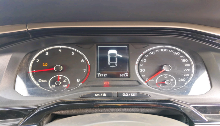 2023 Volkswagen VIRTUS HIGHLINE TSI 1.0 MT, Petrol, Manual, 37,717 km, interior