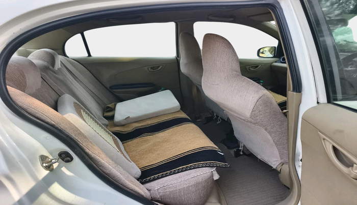 2015 Honda Amaze 1.5L I-DTEC S, Diesel, Manual, 1,55,393 km, interior