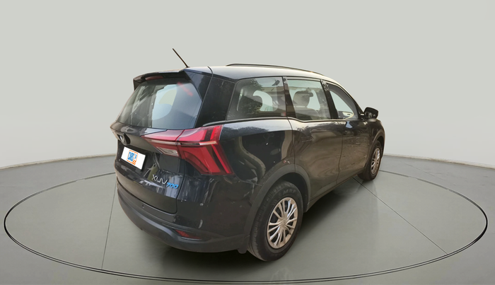 2025 Mahindra XUV700 MX Diesel MT 7 STR, Diesel, Manual, 15,250 km, exterior