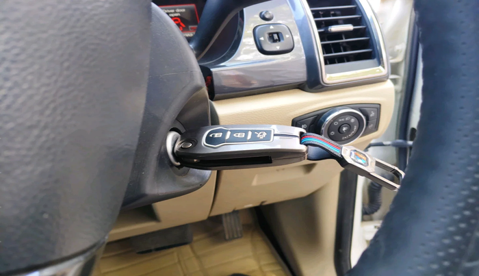 2018 Ford Endeavour TITANIUM 3.2 4X4 AT, Diesel, Automatic, 97,352 km, interior