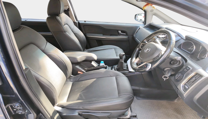 2018 Tata Hexa XT 4X2 7 STR, Diesel, Manual, 96,181 km, interior