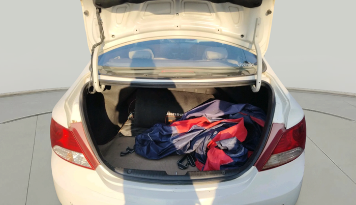 2014 Hyundai Verna FLUIDIC 1.6 CRDI SX, Diesel, Manual, 1,36,816 km, exterior