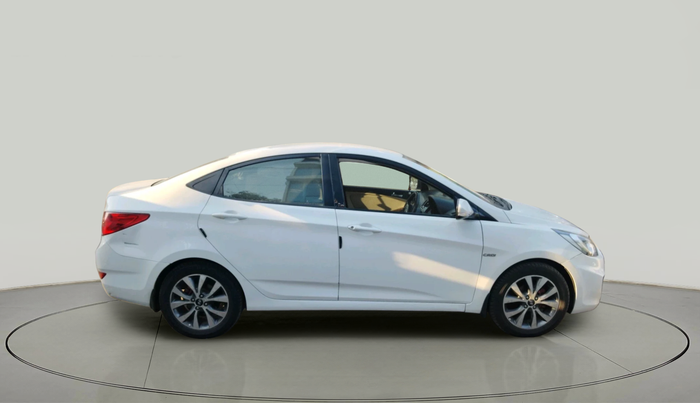 2014 Hyundai Verna FLUIDIC 1.6 CRDI SX, Diesel, Manual, 1,36,816 km, exterior