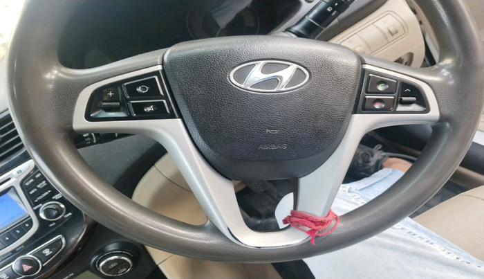 2014 Hyundai Verna FLUIDIC 1.6 CRDI SX, Diesel, Manual, 1,36,816 km, interior