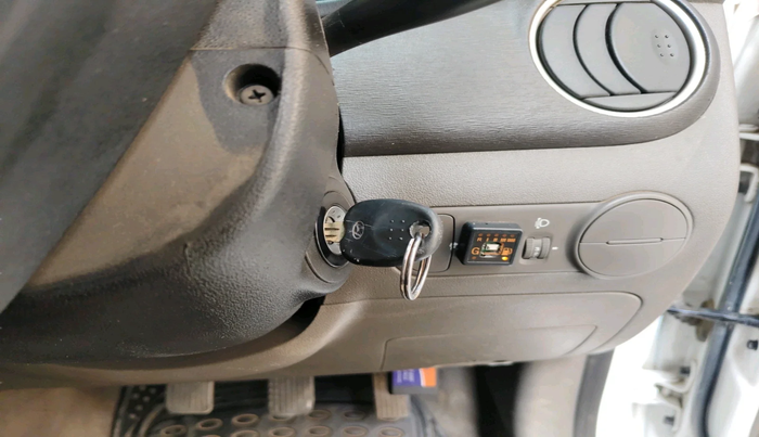 2015 Hyundai i10 MAGNA 1.1, Petrol, Manual, 1,07,517 km, interior