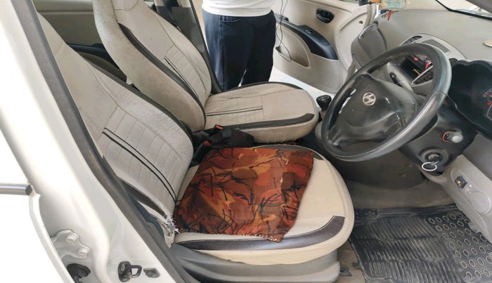 2015 Hyundai i10 MAGNA 1.1, Petrol, Manual, 1,07,517 km, interior