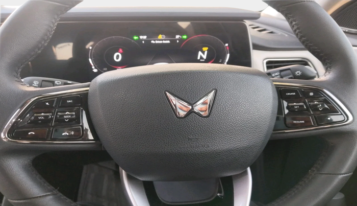 2025 Mahindra XUV700 AX7 Luxury Pack Diesel MT 7 STR, Diesel, Manual, 10,628 km, interior