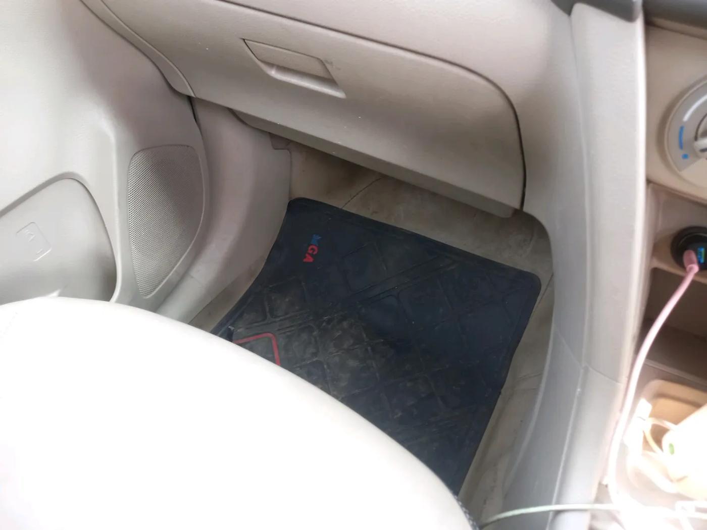 2014 Maruti Ertiga VDI, Diesel, Manual, 1,68,300 km, interior