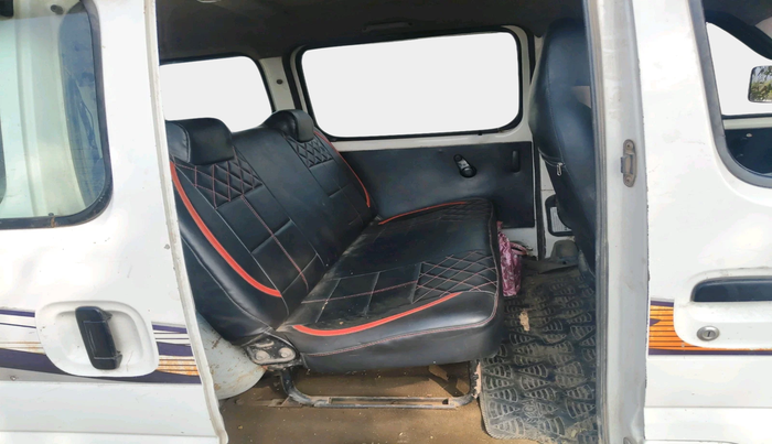 2018 Maruti Eeco 5 STR WITH A/C+HTR CNG, Petrol, Manual, 1,30,915 km, interior