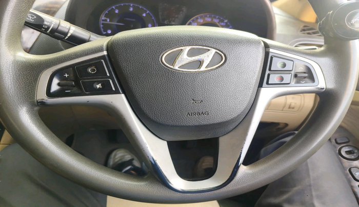 2012 Hyundai Verna FLUIDIC 1.6 CRDI SX, Diesel, Manual, 1,47,238 km, interior