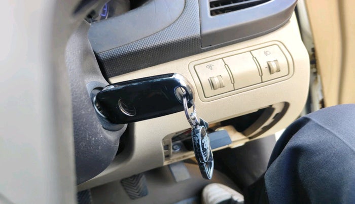 2012 Hyundai Verna FLUIDIC 1.6 CRDI SX, Diesel, Manual, 1,47,238 km, interior