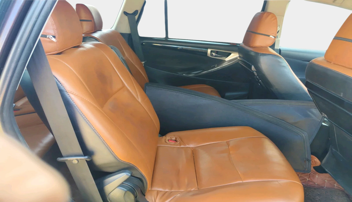 2017 Toyota Innova Crysta 2.4 VX 7 STR, Diesel, Manual, 1,55,901 km, interior