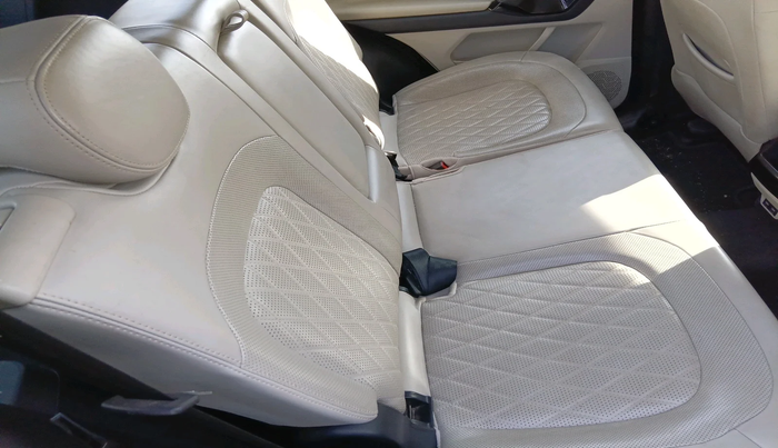 2021 Tata Safari XZA PLUS GOLD, Diesel, Automatic, 1,17,883 km, interior