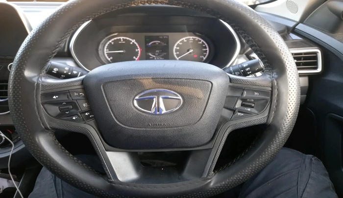 2021 Tata Harrier XT 2.0L KRYOTEC DARK EDITION, Diesel, Manual, 81,474 km, interior