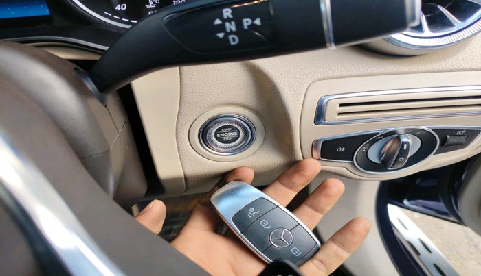 2020 Mercedes Benz GLC CLASS 220d 4MATIC , Diesel, Automatic, 99,272 km, interior