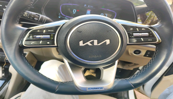 2023 KIA CARENS  LUXURY (O)1.5 TURBO DCT 7 STR, Petrol, Automatic, 17,297 km, interior