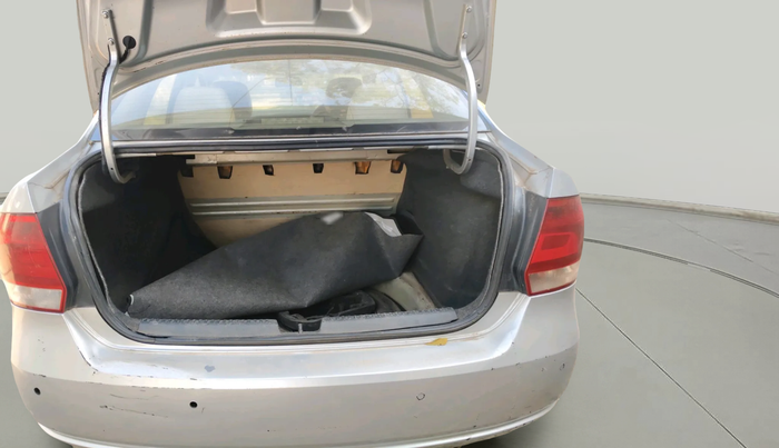 2011 Volkswagen Vento HIGHLINE DIESEL 1.6, Diesel, Manual, 1,64,186 km, exterior