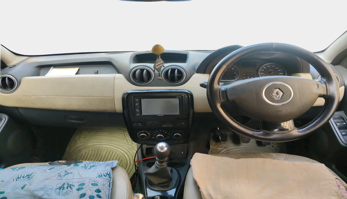 2013 Renault Duster 110 PS RXZ DIESEL PLUS, Diesel, Manual, 2,24,878 km, interior