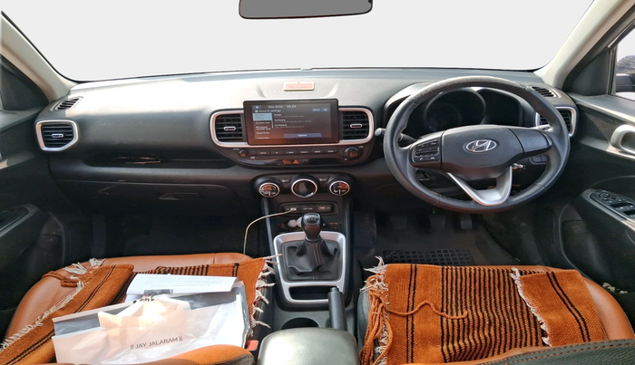 2022 Hyundai VENUE S+ 1.2, Petrol, Manual, 87,005 km, interior