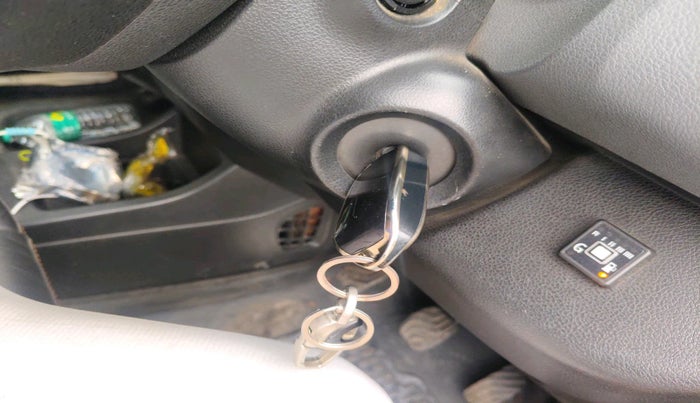 2018 Renault Kwid RXT 0.8, Petrol, Manual, 67,806 km, interior