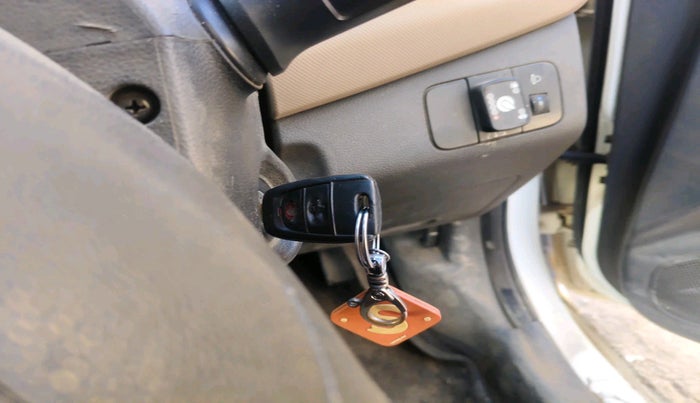 2018 Hyundai Grand i10 SPORTZ 1.2 KAPPA VTVT, Petrol, Manual, 1,06,672 km, interior