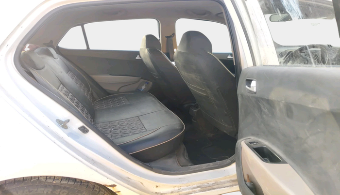 2018 Hyundai Grand i10 SPORTZ 1.2 KAPPA VTVT, Petrol, Manual, 1,06,672 km, interior