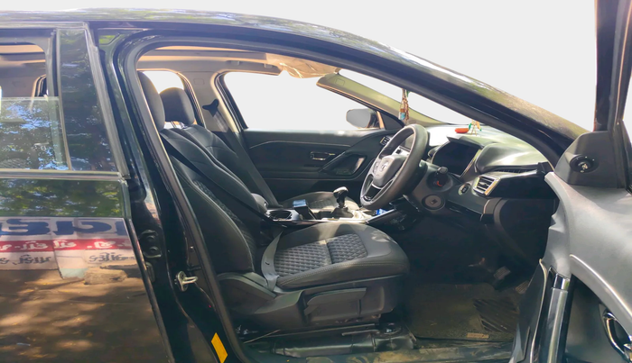 2021 Tata Harrier XT PLUS 2.0L KRYOTEC DARK EDITON, Diesel, Manual, 79,330 km, interior