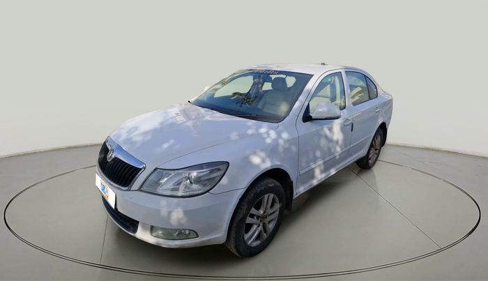 2013 Skoda Laura AMBIENTE 1.9 TDI AT, Diesel, Automatic, 1,74,580 km, exterior
