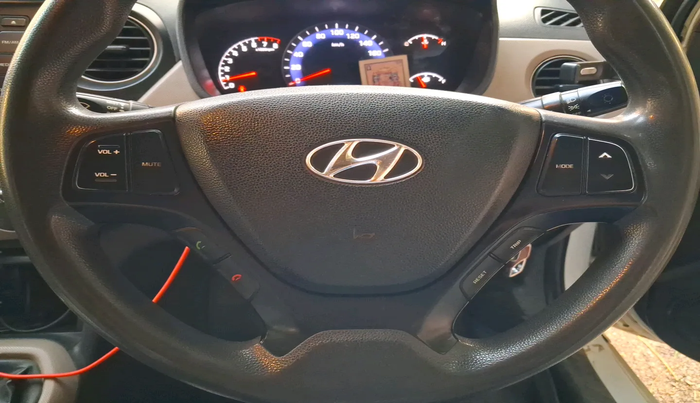 2015 Hyundai Xcent S 1.2, Petrol, Manual, 2,87,328 km, interior