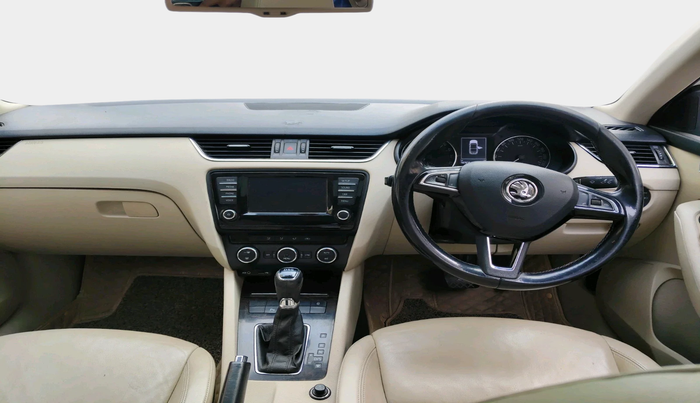 2016 Skoda Octavia 2.0 TDI CR STYLE PLUS AT, Diesel, Automatic, 1,07,010 km, interior