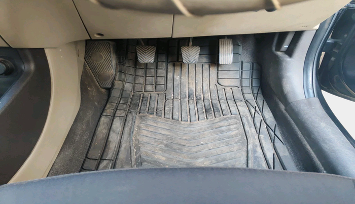 2011 Hyundai i20 MAGNA 1.2, Petrol, Manual, 47,745 km, interior