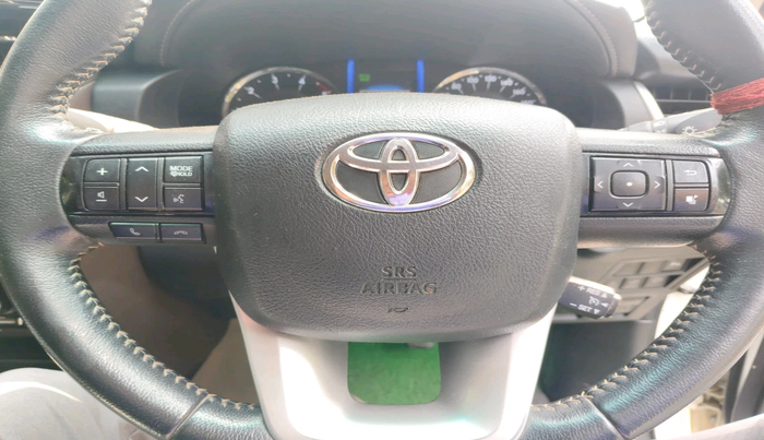 2020 Toyota Fortuner 2.8 4X2 MT, Diesel, Manual, 83,077 km, interior