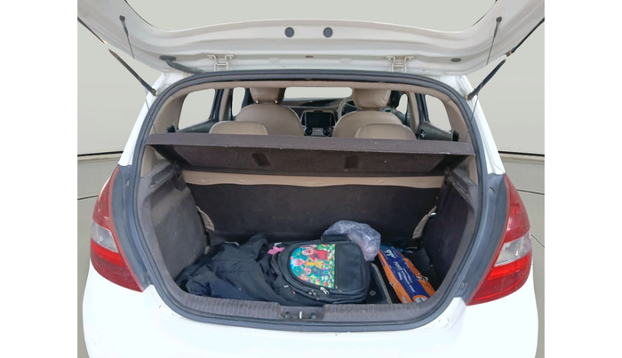 2011 Hyundai i20 MAGNA 1.2, Petrol, Manual, 80,250 km, exterior